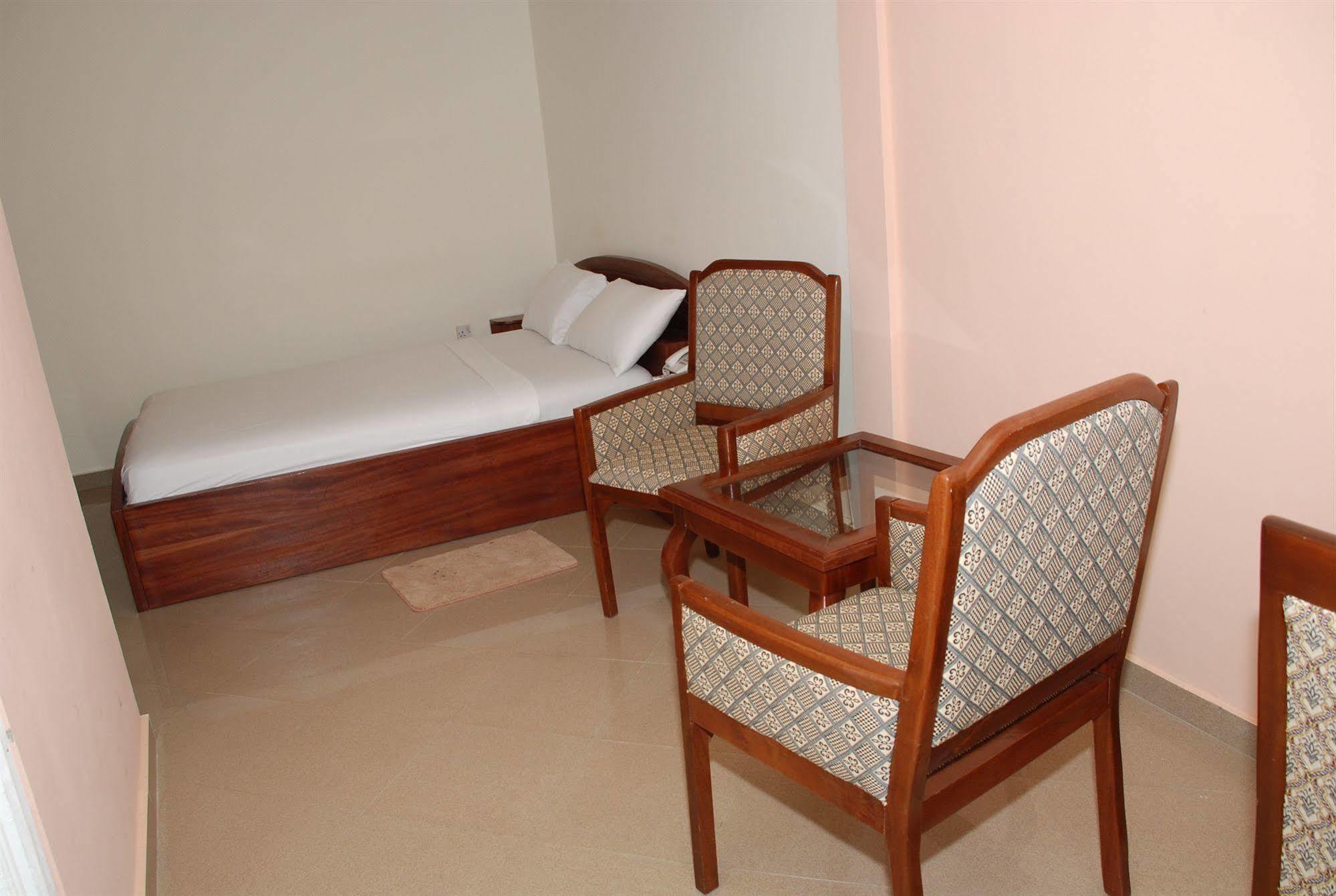 Hotel Obama Accra Room photo